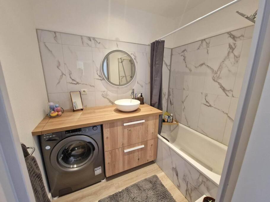 Appartement Cosy Oloron, Aux Pieds Des Pyrenees Et De L'Atlantique! Kültér fotó